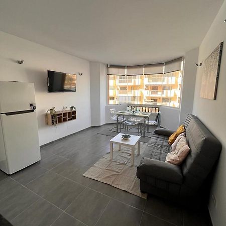 Апартаменты Moderno Y Reformado Estudio Palmeras Фуэнхирола Экстерьер фото